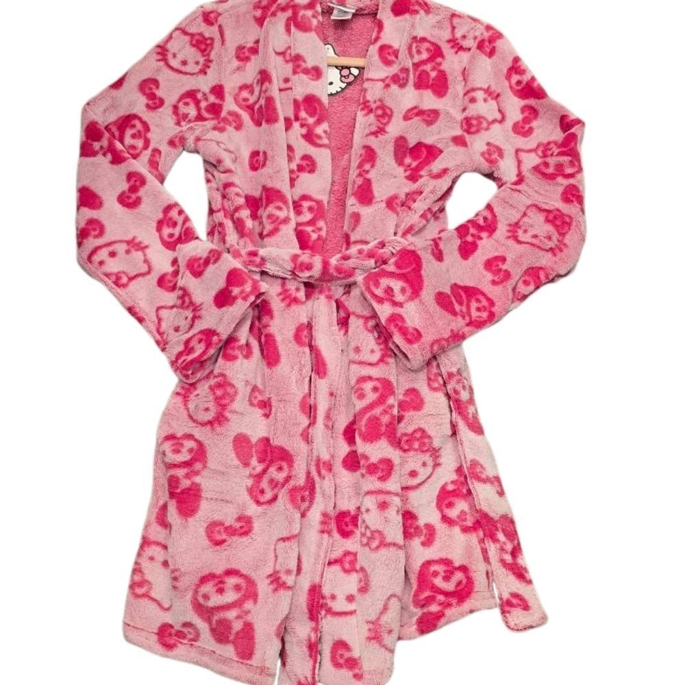 Hello‎ Kitty & Friends Plush Logo Robe - Picture 2 of 8